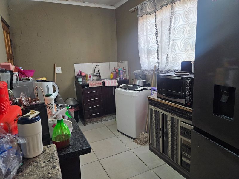 3 Bedroom house with a 3 Room cottage - Photo 5