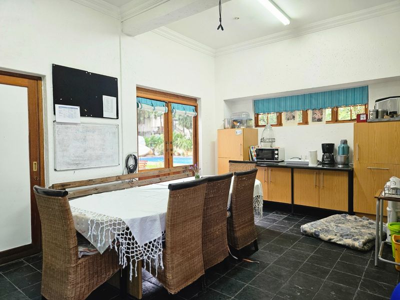 50/150 Mbps uncapped fibre internet Included!!!   1-Bedroom Cottage to rent Pool & Entertainment Area!!! - Photo 10
