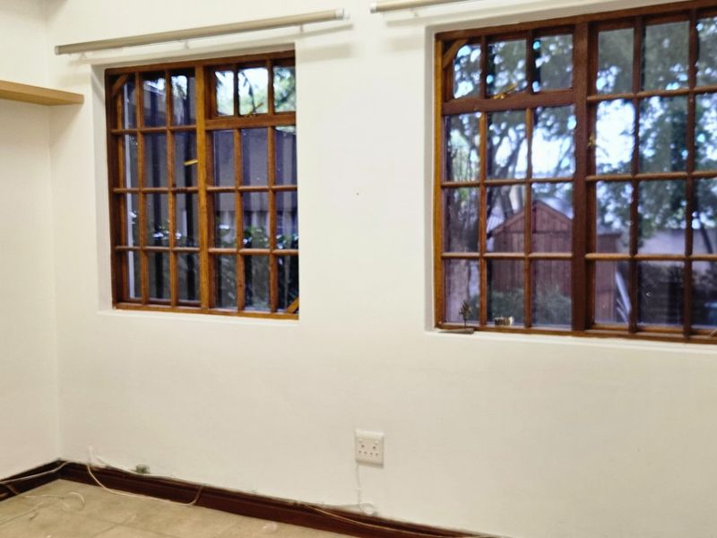 50/150 Mbps uncapped fibre internet Included!!!   1-Bedroom Cottage to rent Pool & Entertainment Area!!! - Photo 5