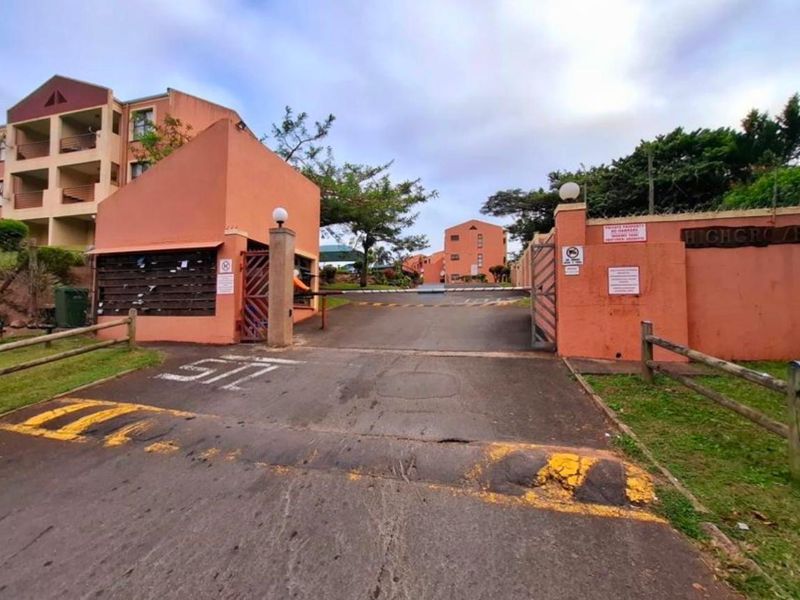 Two and half bed Apartment flat for Small Family in Safe and Secure security complex- Highgrove, Caversham glen, pinetown - Photo 3
