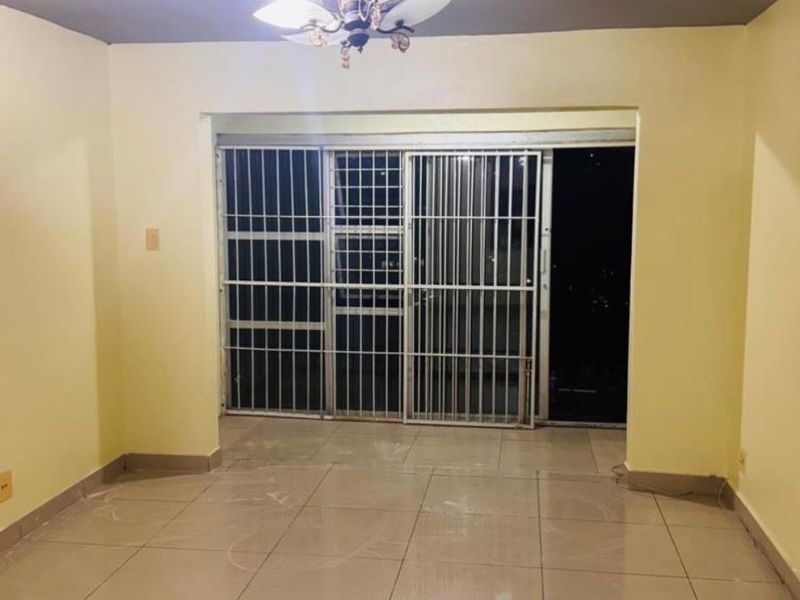 Two and half bed Apartment flat for Small Family in Safe and Secure security complex- Highgrove, Caversham glen, pinetown - Photo 5