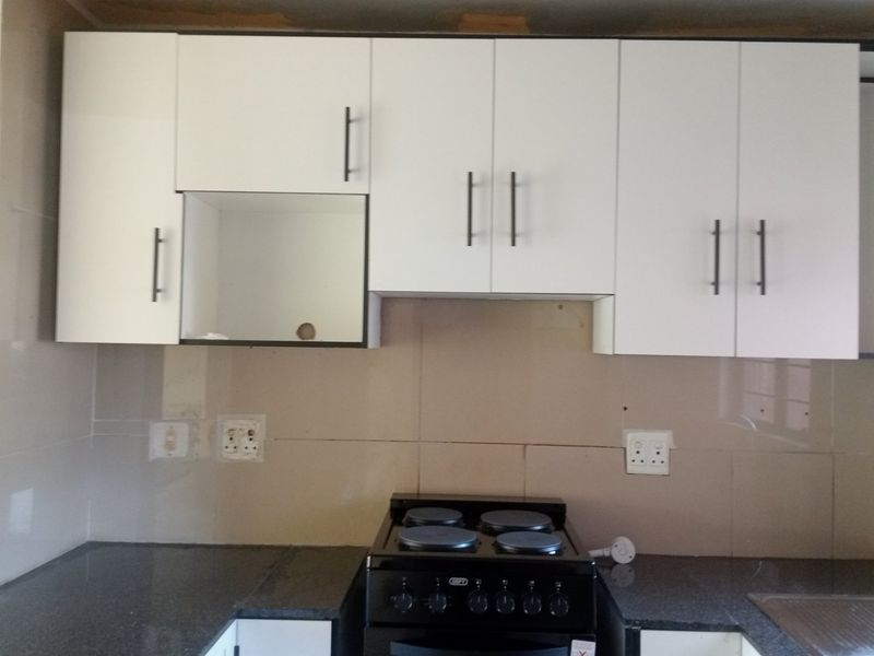 A stunning apartment in Caversham Pinetown - Photo 8