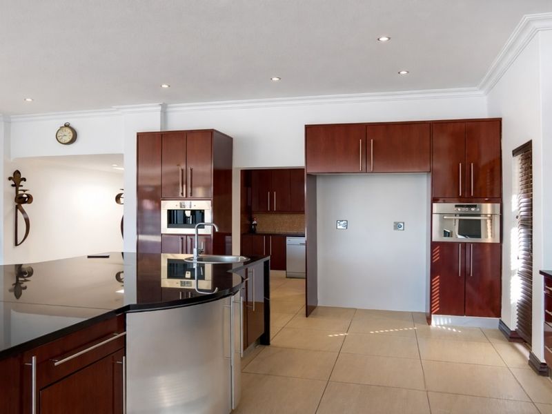 5 Bedroom House for Sale in Pecanwood Estate - Photo 2