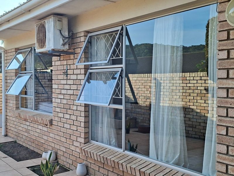Charming Abbotsford Home with Open Plan Living - Photo 2