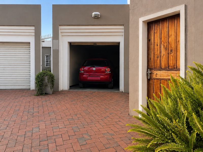 Superb simplex in Three Rivers Proper - Photo 3