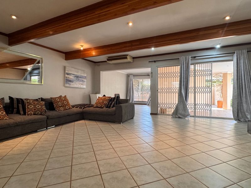 Superb simplex in Three Rivers Proper - Photo 8