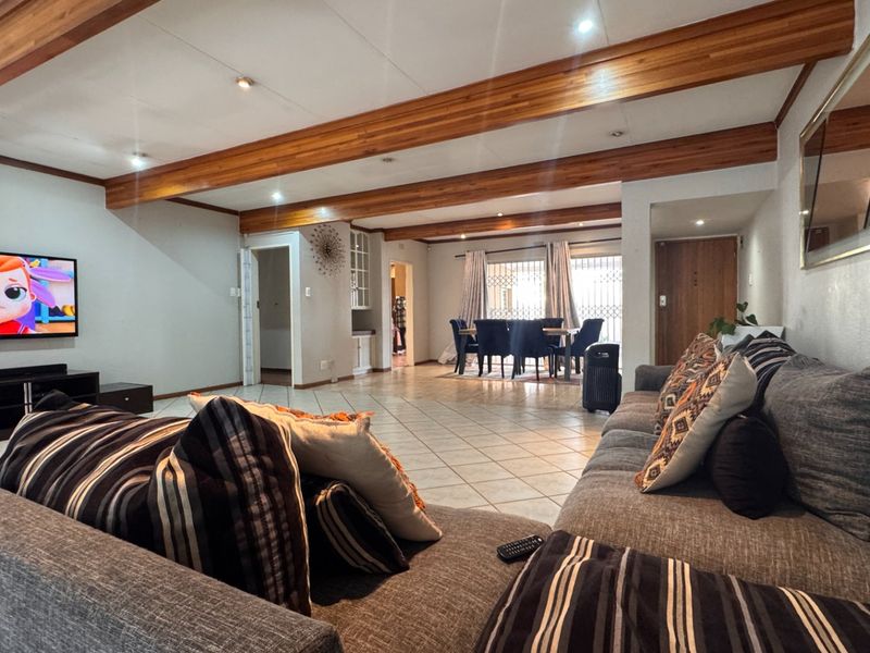 Superb simplex in Three Rivers Proper - Photo 7