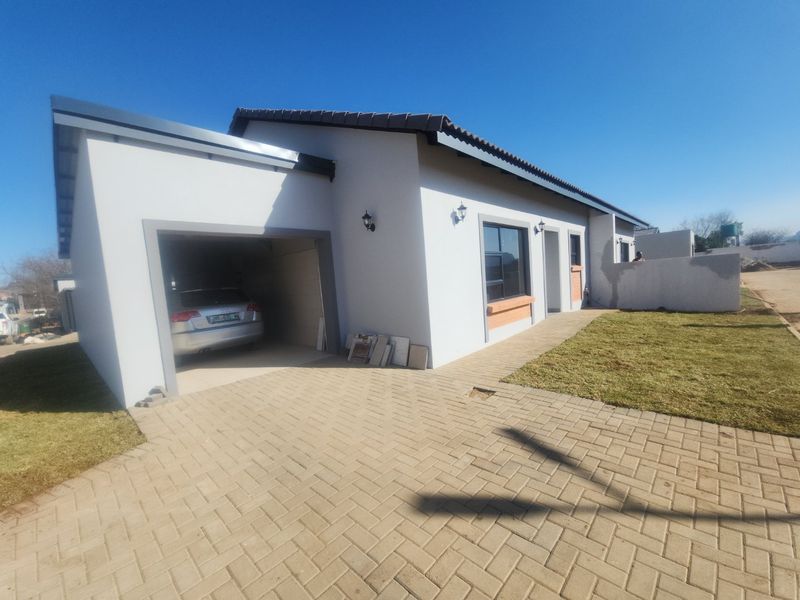 Enjoy Peaceful Retirement Living in Serene Estate, Ifafi - Photo 5