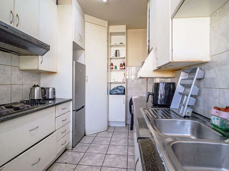 Spacious 3 Bed Flat in Michaelangelo-Gresswold - Photo 7