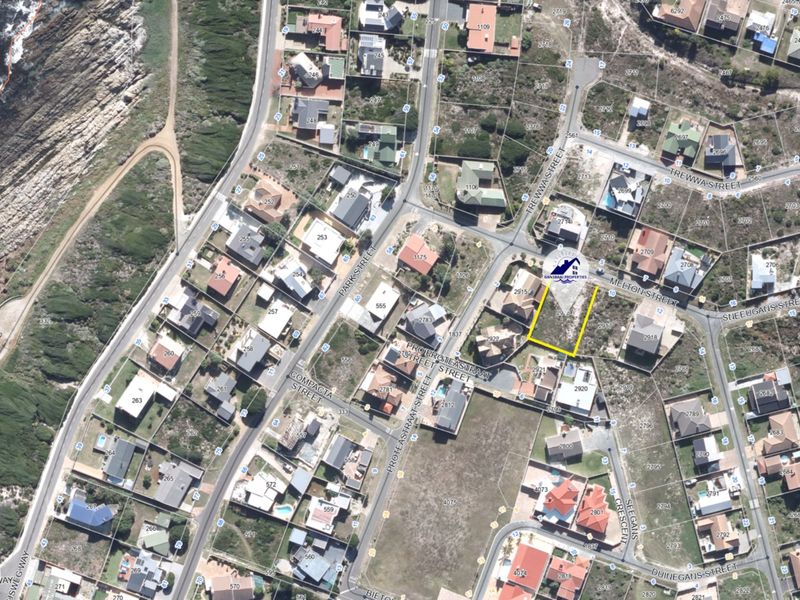 Vacant land for sale in the Heart of Perlemoenbaai - with partial sea views. - Photo 2