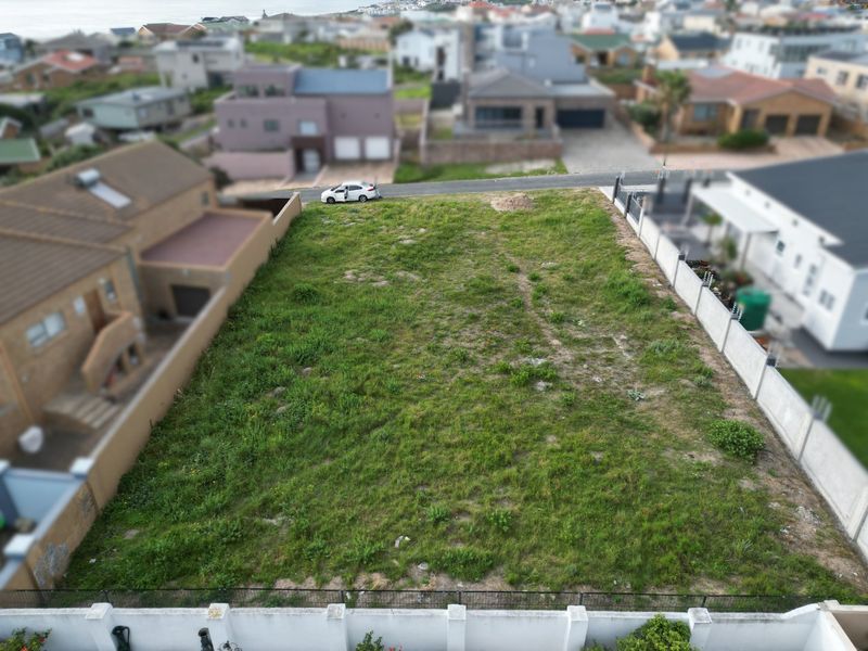 Vacant land for sale in the Heart of Perlemoenbaai - with partial sea views. - Photo 9