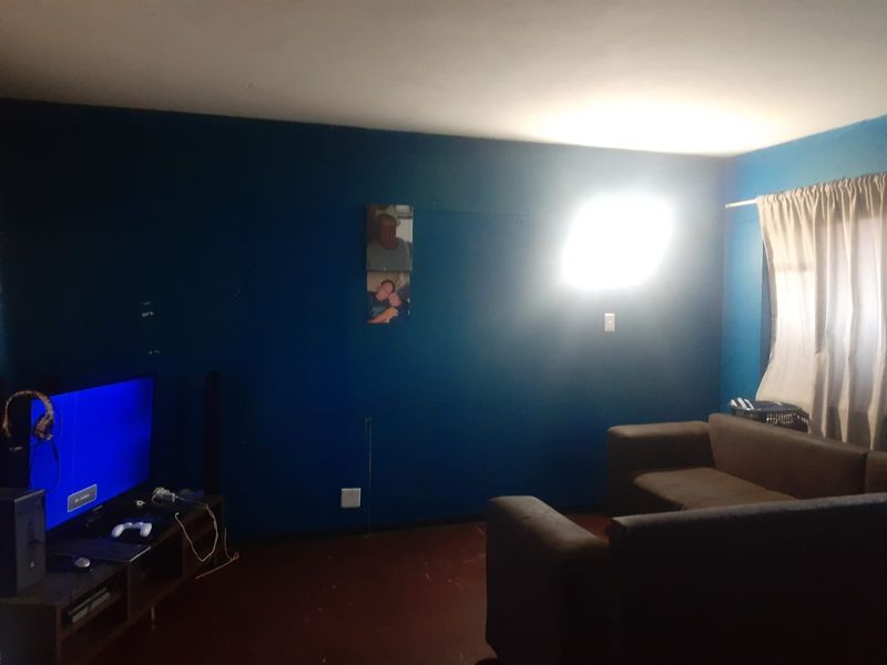 2 bedroom apartment for sale in Sidwell - Photo 5