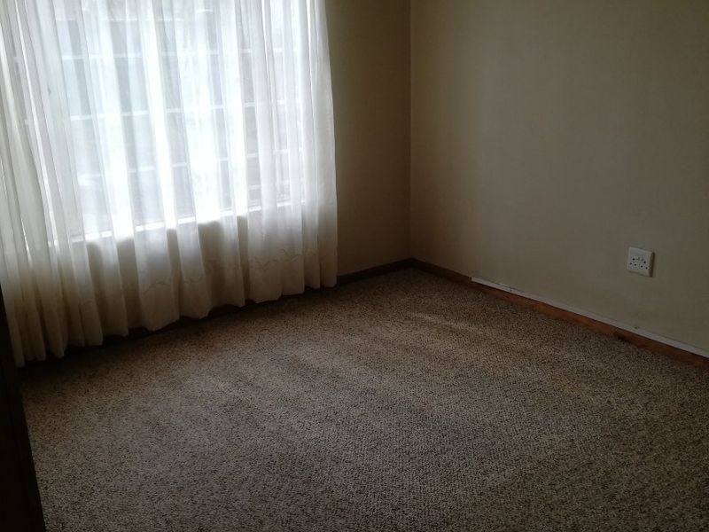 UPMARKET AND EXCLUSIVE 2 BEDROOM TOWNHOUSE TO RENT!!!! - Photo 10