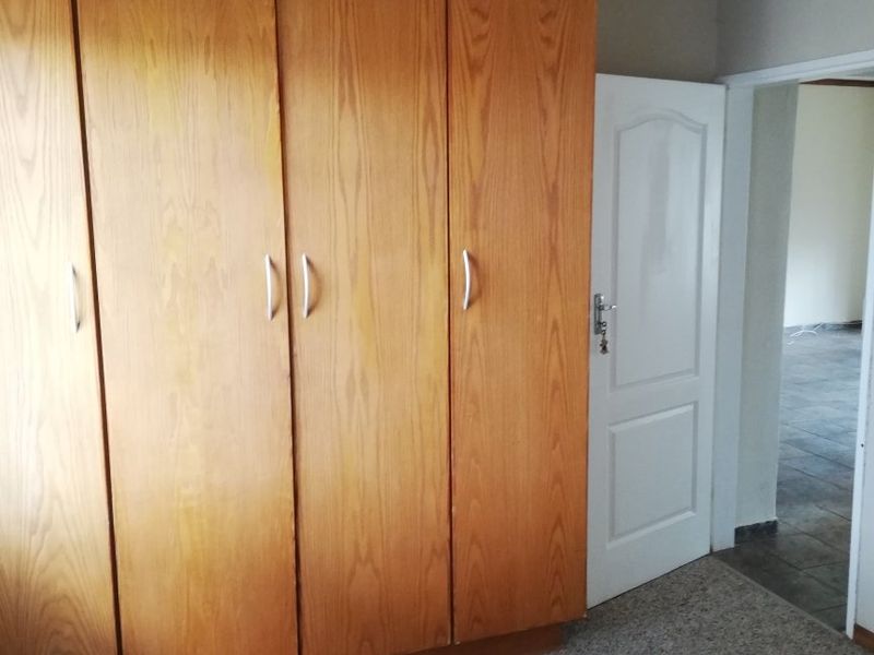 UPMARKET AND EXCLUSIVE 2 BEDROOM TOWNHOUSE TO RENT!!!! - Photo 7