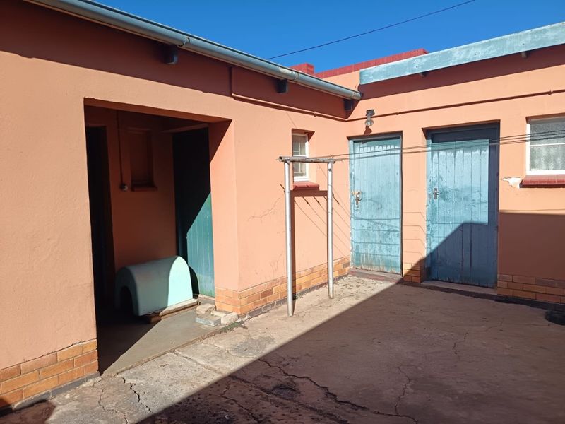 3 Bedroom house for sale in Stilfontein - Photo 7