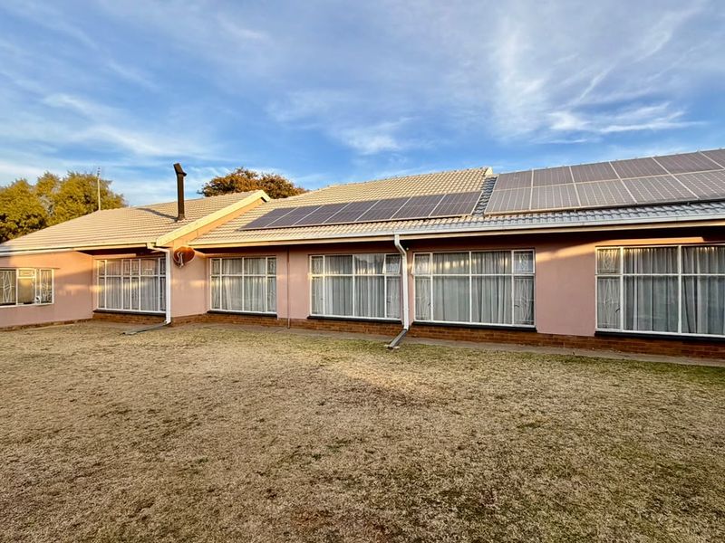 4 Bedroom house for sale in Flamwood - Photo 1