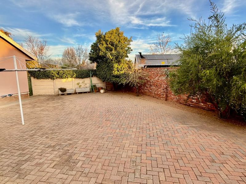 4 Bedroom house for sale in Flamwood - Photo 8