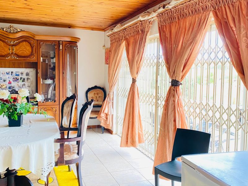 Family friendly home with pool in Winterhoek Park - Photo 8