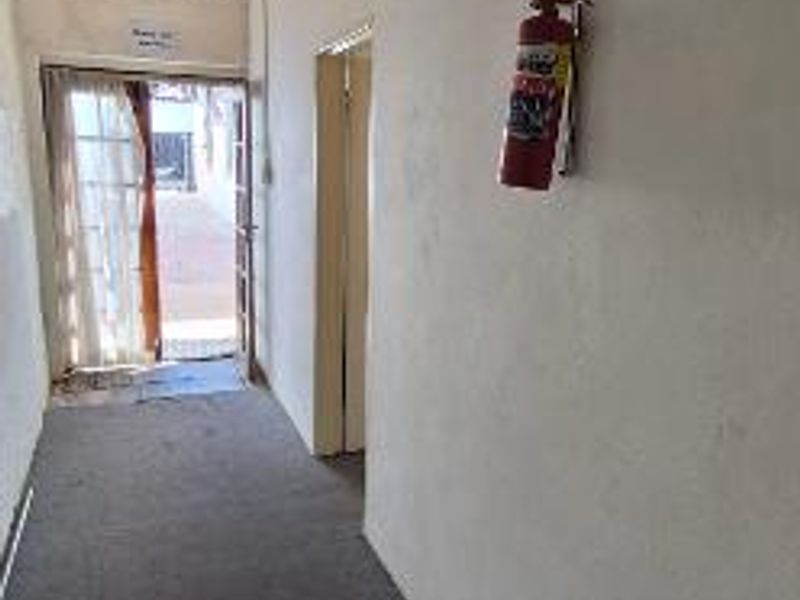 14 Bedroom House For Sale - Photo 10