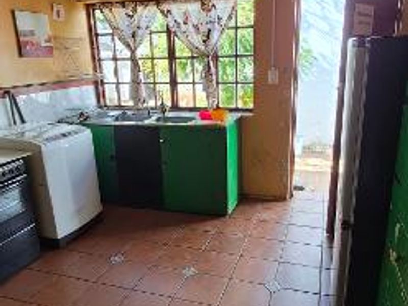 14 Bedroom House For Sale - Photo 9
