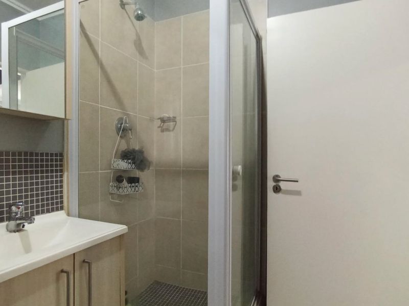 1 Bedroom Ground-Floor Apartment for Sale, Lonehill - Photo 8