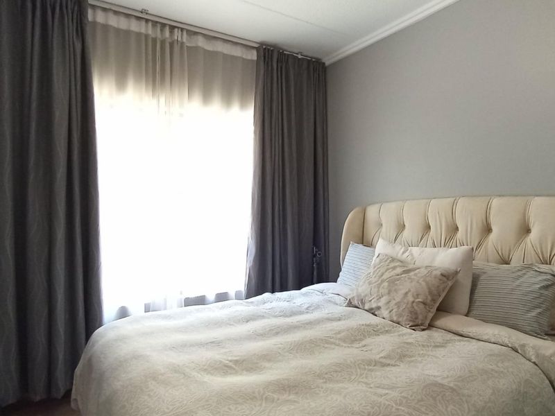 1 Bedroom Ground-Floor Apartment for Sale, Lonehill - Photo 6