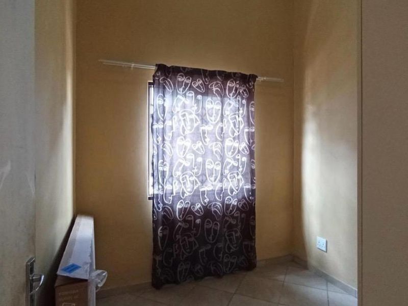 Priced to Sell! 3-Bedroom Townhouse with Private Yard in Summerset Place, Midrand - Photo 9
