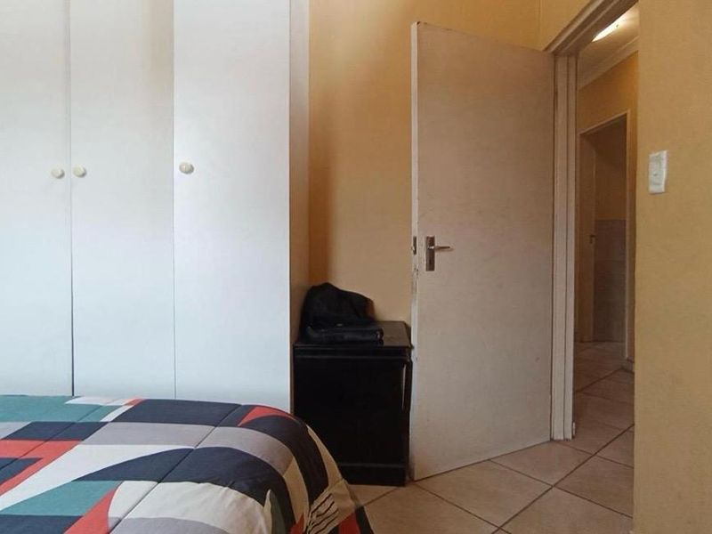 Priced to Sell! 3-Bedroom Townhouse with Private Yard in Summerset Place, Midrand - Photo 7