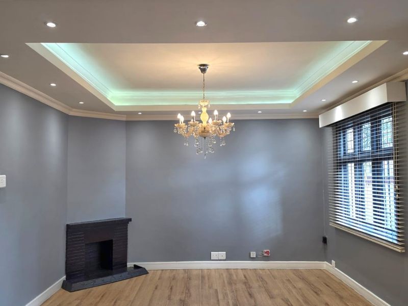 3 Bedroom House with 2-bedroom flatlet in Kenilworth - Photo 3