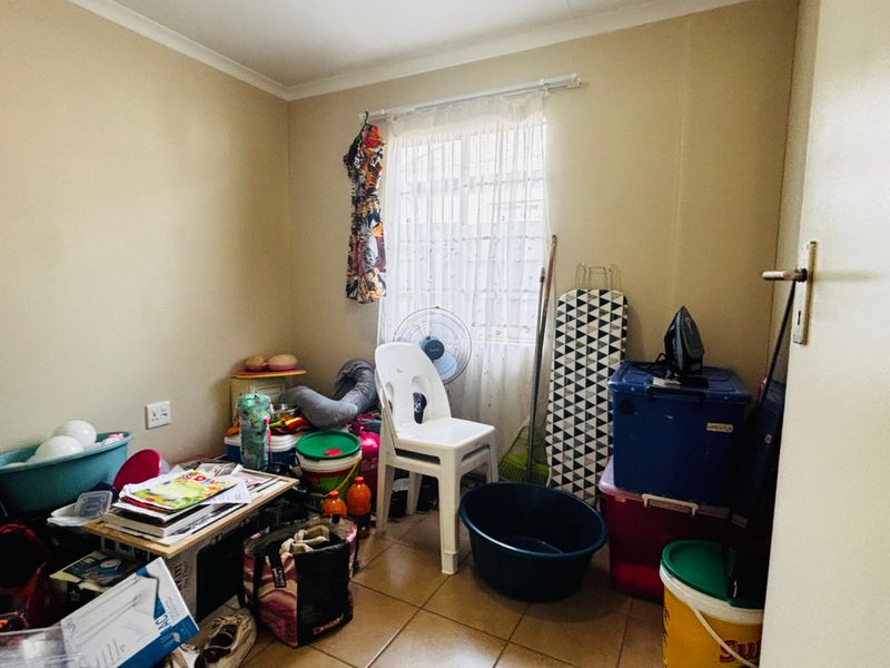 Cosy Alberton home in Sky City living - Photo 10