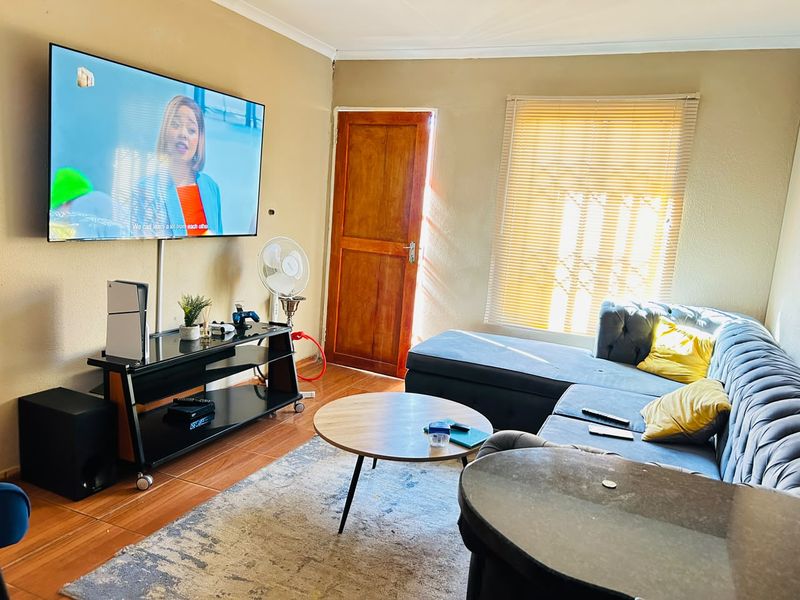 THIS NEATLY 2BEDROOM HOUSE FOR SALE AT SKY CITY  - Photo 8