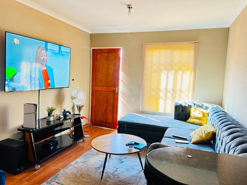 THIS NEATLY 2BEDROOM HOUSE FOR SALE AT SKY CITY  - Photo 6
