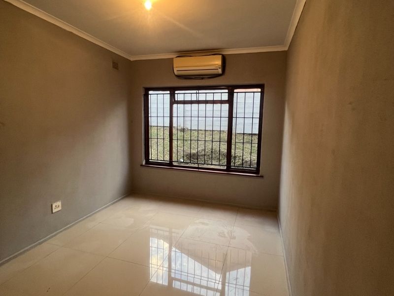 Modern Three Bed, Two Bath Family Home to Rent | Huntley Road, Bisley, Pietermaritzburg - Photo 5