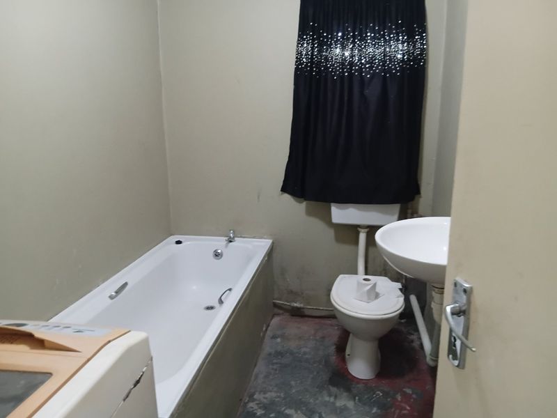 2 Bedroom house for sale - Photo 7