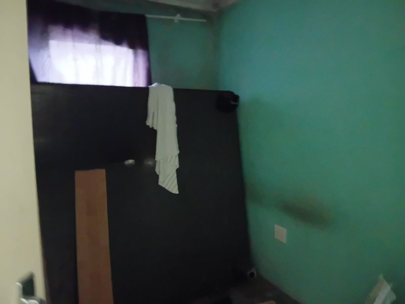 2 Bedroom house for sale - Photo 6
