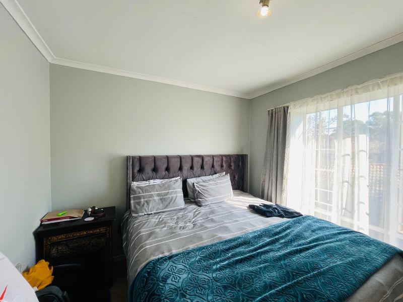 2 Bedroom Apartment for rent in Mooikloof Ridge  - Photo 8