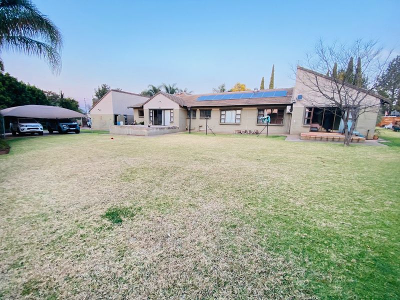 8 bedrooms for Sale in Raslouw - Photo 2