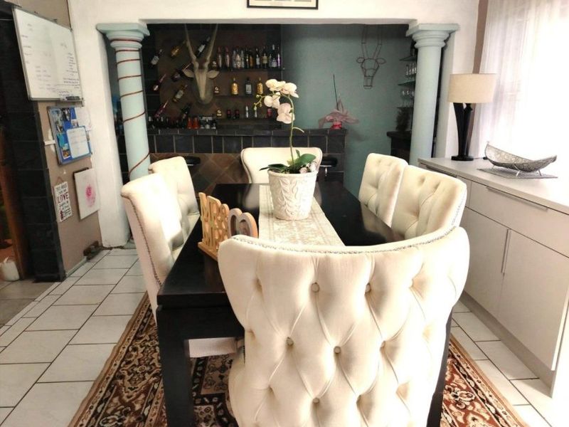 4 Bed 2 Bath  House for sale in Norkem park - Photo 8