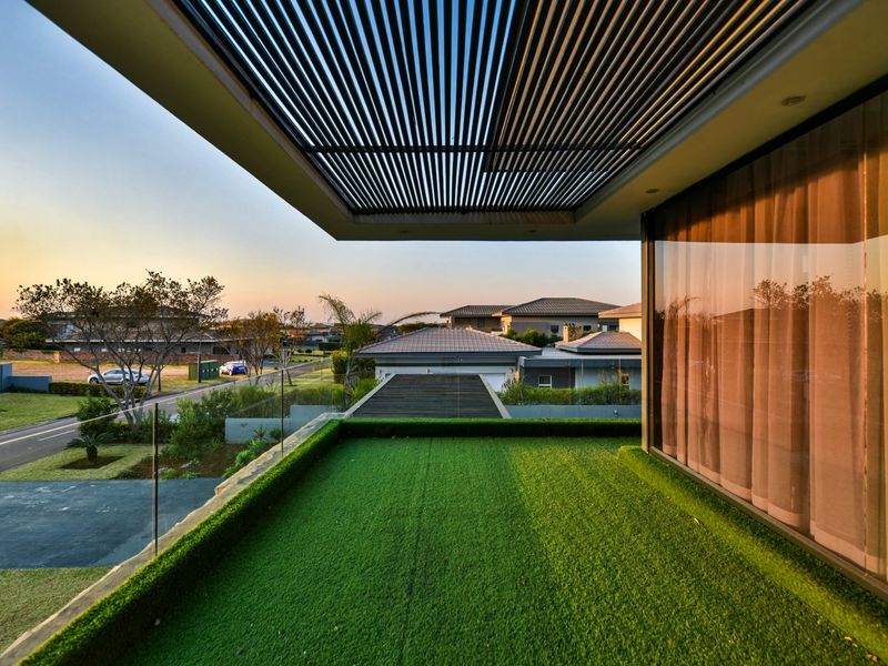 Extraordinary Masterpiece on Green Belt in Lombardy Estate (Pretoria East) - Photo 3