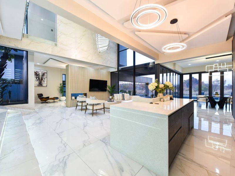 Extraordinary Masterpiece on Green Belt in Lombardy Estate (Pretoria East) - Photo 9