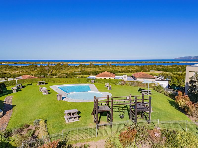 Renovated Ground-Floor Gem at Goose Valley Golf Estate! - Photo 4