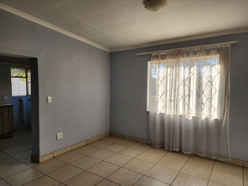 4 bedroom house in Oudorp - Photo 3