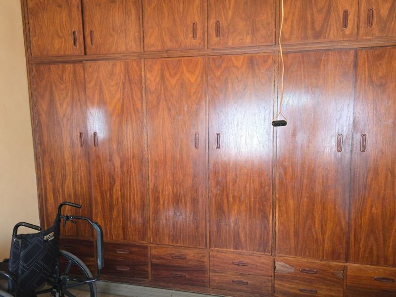 Really spacious home that is a good candidate for a renovation. - Photo 10