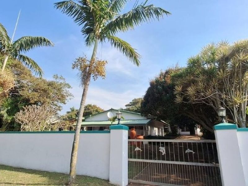 Coastal Living With Sea Views - Photo 1