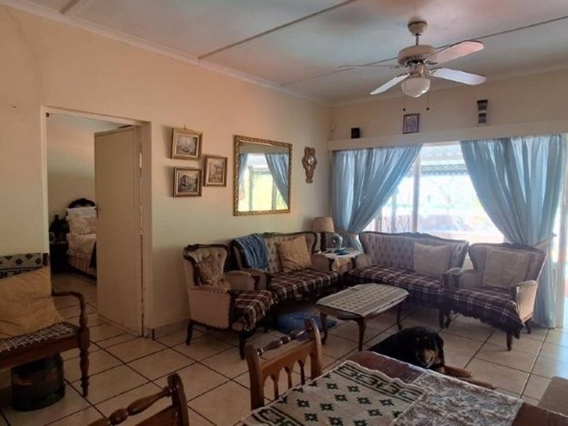 Coastal Living With Sea Views - Photo 10