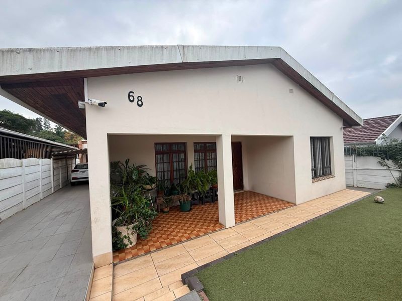 Bachelor Flat to Rent in Newholmes, Pietermaritzburg  - Photo 2