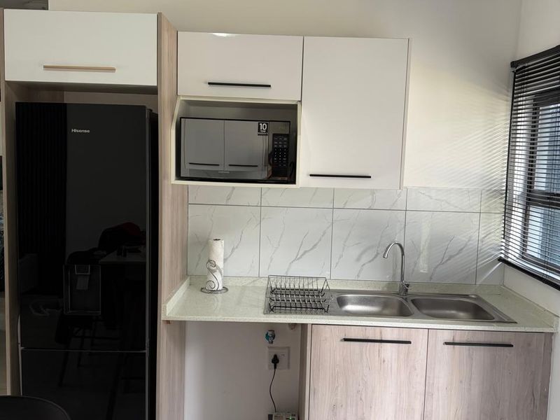 GREAT STARTER HOME- Ground Floor - Photo 8