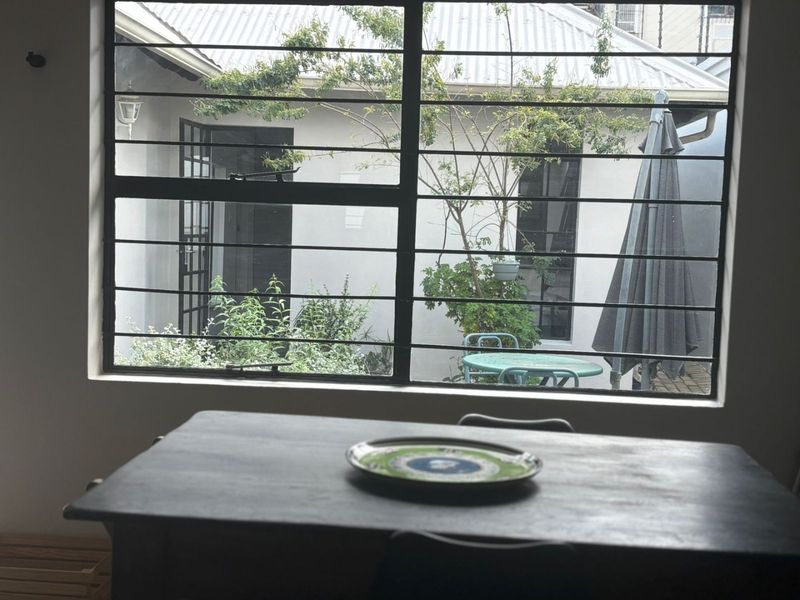 COSY WESTCLIFF HOME WITH VIEW AND CHARM - Photo 1