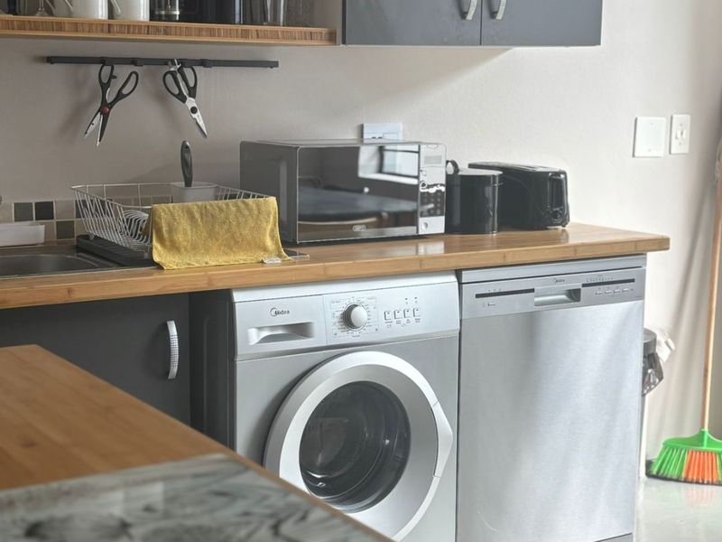 COSY WESTCLIFF HOME WITH VIEW AND CHARM - Photo 4