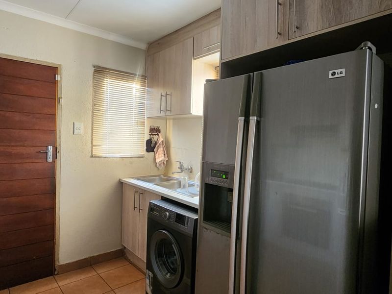 Prime family home up for grabs in Sky City - Photo 5
